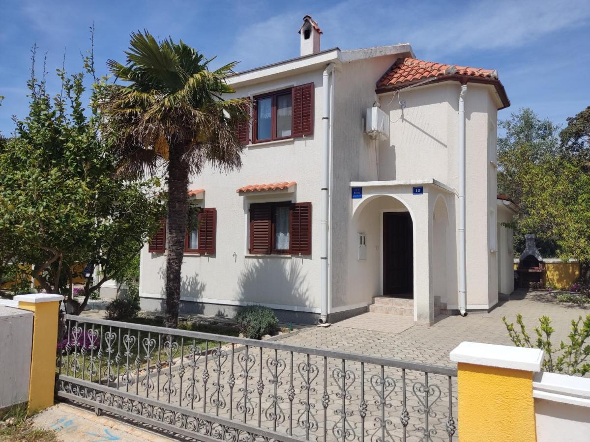 Apartman Car Vir Εξωτερικό φωτογραφία